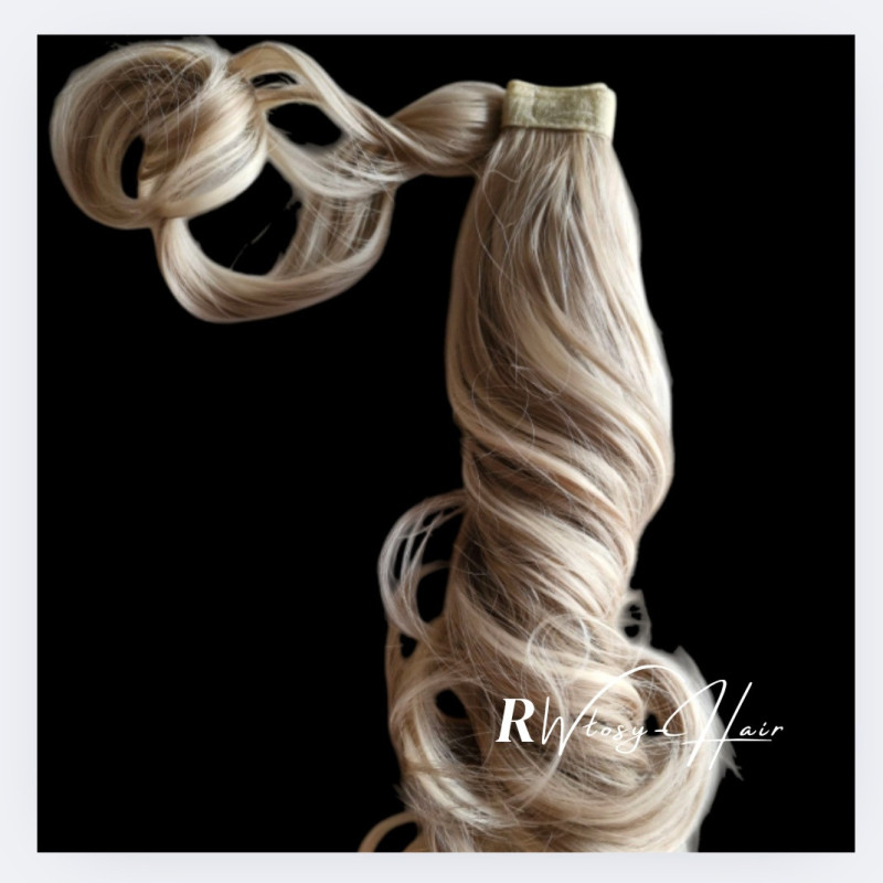 Kitka kręcona 35 cm – blond popielaty | Naturalny efekt & objętość